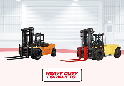 Side-by-side comparison of a heavy-duty UN forklift and a Hyster forklift.